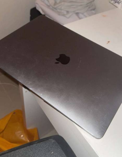  ماك بوك برو M1 للبيع 