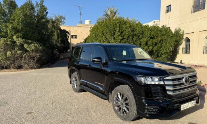 لاند كروزر ٢٠٢٤ ايرواس للبيع 