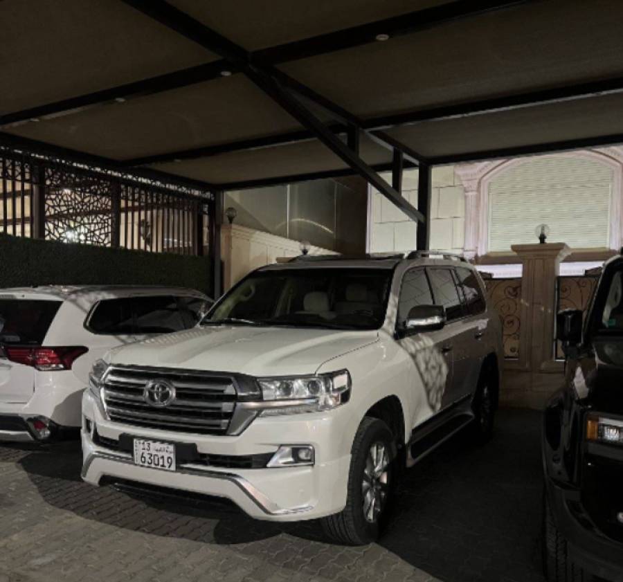  تويوتا لاندكروزر GXR موديل 2016