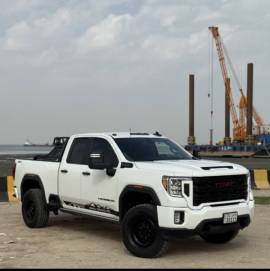 وانيت جمس سييرا 2500 HD للبيع 