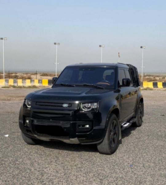 دفيندر P400 2022 للبيع 