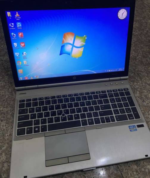 لابتوب مستعمل 15hp للبيع 