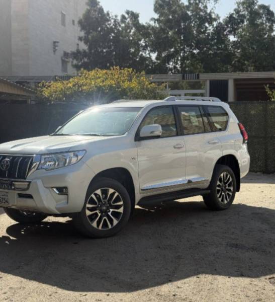 تويوتا برادو ٢٠٢٣ للبيع 