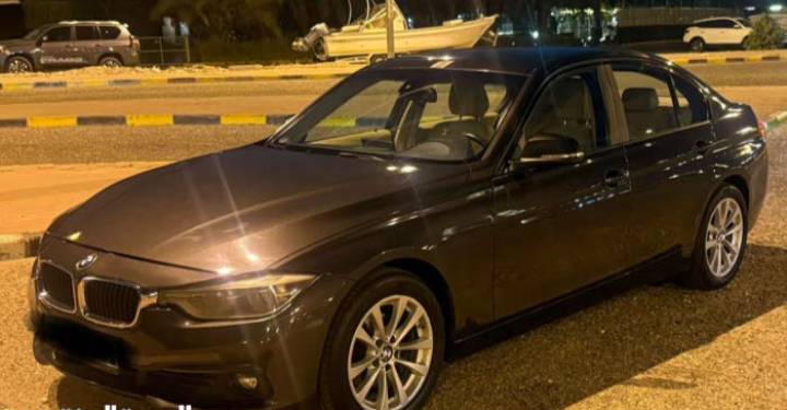 بي ام دبليو 318i موديل 2018 للبيع 