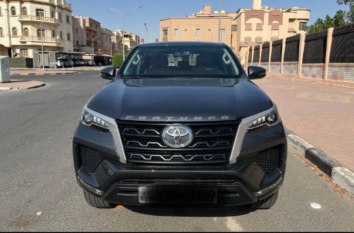 تويوتا فورتشنر 2024  للبيع 