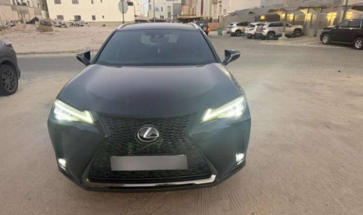  لكزس 2020 ux f sport للبيع 