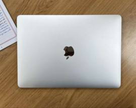(Macbook Pro M1 (2020 للبيع 