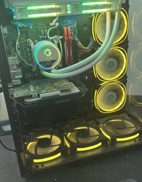 بي سي نظيف للبيع 