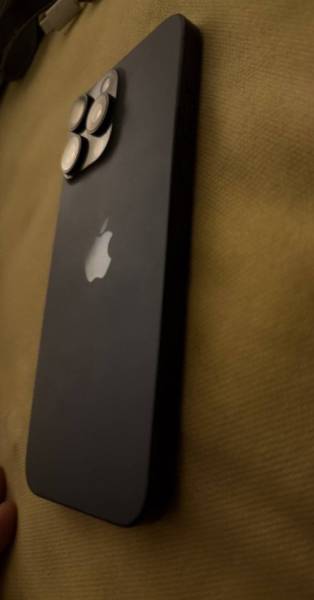 ايفون للبيع 