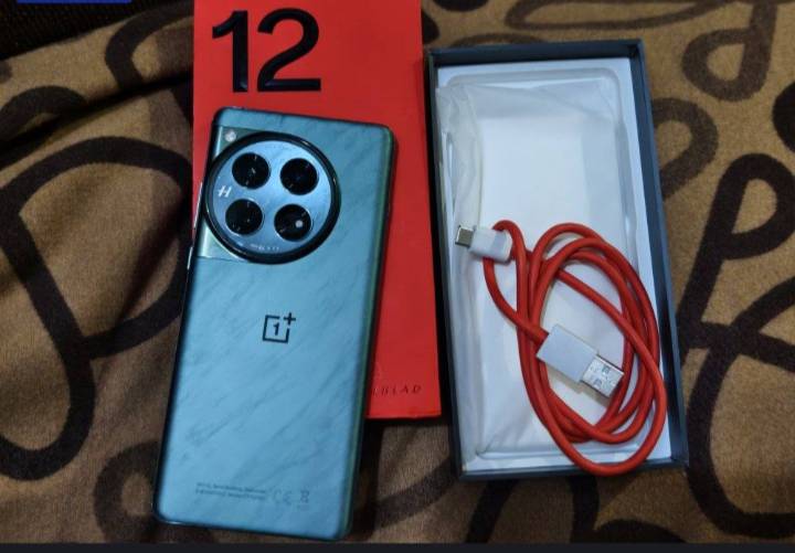 OnePlus 12 للبيع 