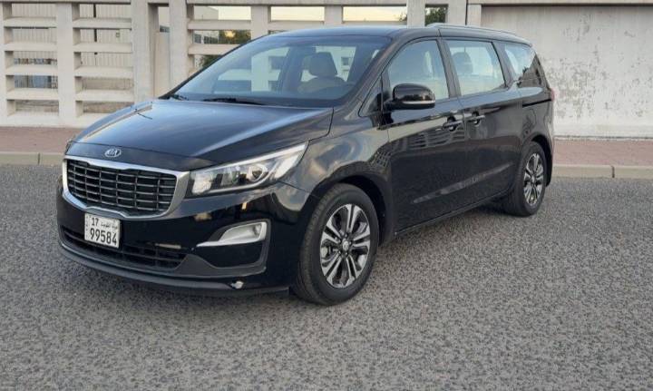 كيا كرنفال موديل 2020 للبيع 