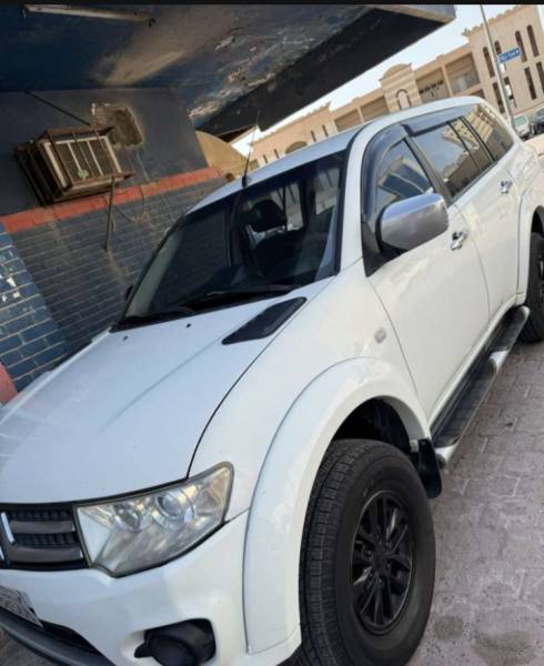  جيب باجيروا اسبورت موديل 2015 للبيع 