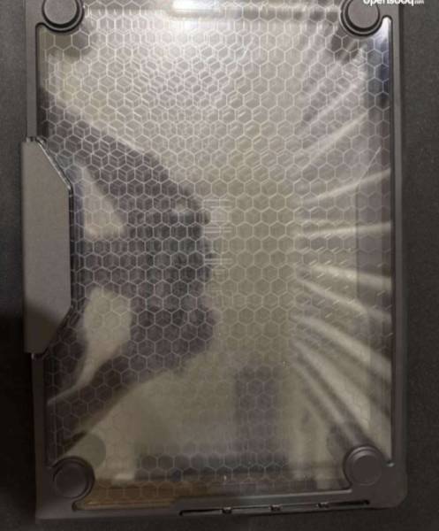 Macbook pro للبيع 