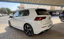 فولكس فاجن 2023 GTI للبيع 