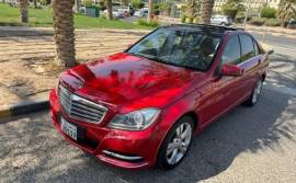 مرسيدس C200 2014 للبيع