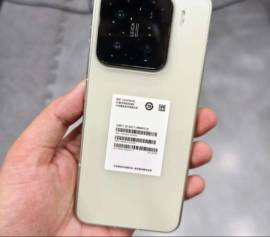 Xiaomi Mi 15  للبيع 