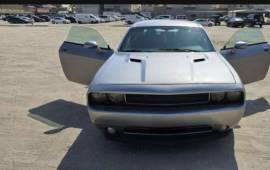 دودج تشالنجر 2014 للبيع 