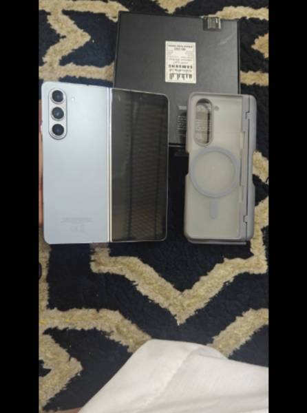 سامسونج جلكسي فولد 5 للبيع 