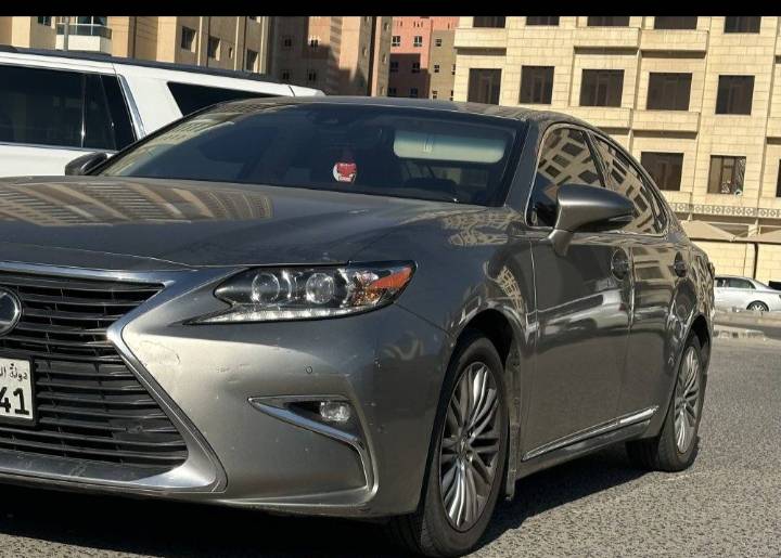 2016 ES350 ليكزس للبيع
