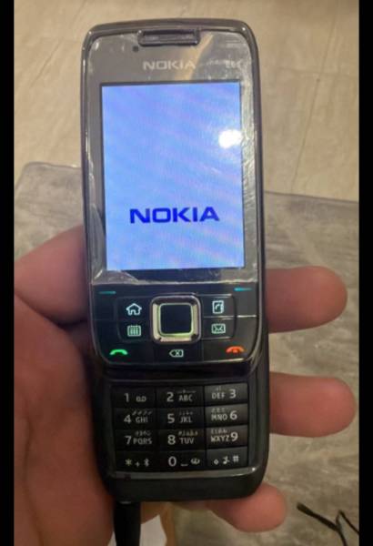 نوكيا e66 للبيع 