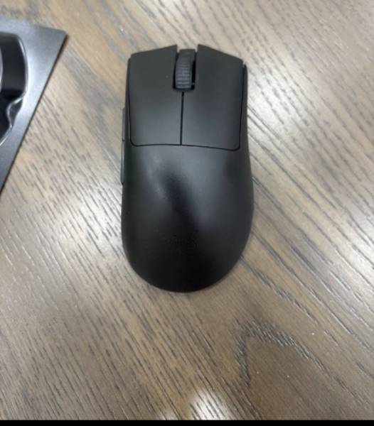 DeathAdder V3 PRO للبيع 