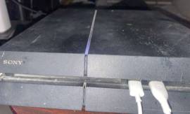 سوني فور للبيع 