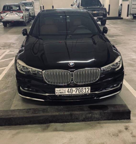 بي ام دبليو 2017 740Li للبيع 