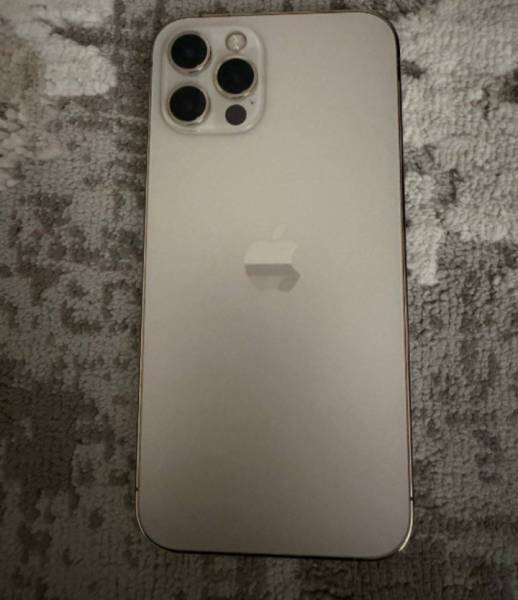 iPhone 12 للبيع 