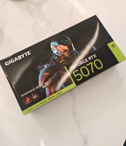 كرت شاشه 5070 RTX للبيع 