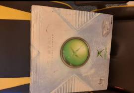 Xbox original crystal edition للبيع 