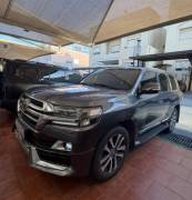 لاند كروزر في اكس ار 5.7  2019 للبيع 