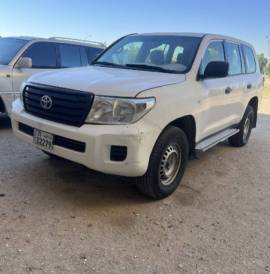 تويوتا لاند كروزر موديل 2014 للبيع 