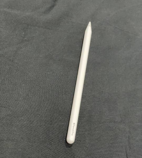 Apple Pencil للبيع 