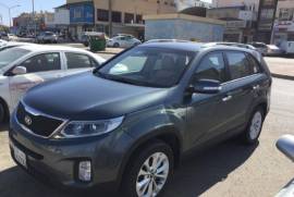 كيا سورينتو موديل ٢٠١٤ للبيع 