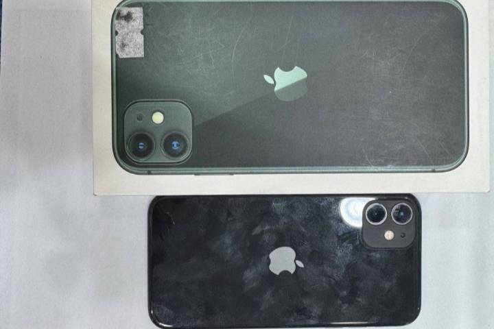 Iphone 11 للبيع 
