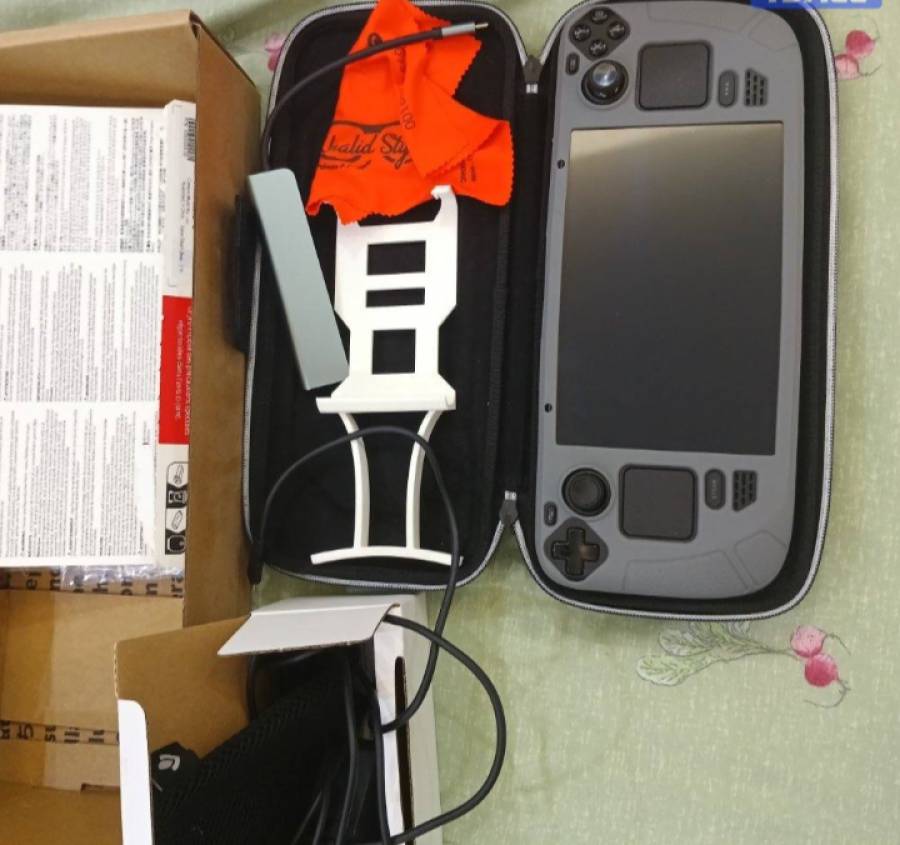 steam deck 1tb OLED للبيع 