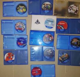 للبيع 15 لعبة بلايستيشن