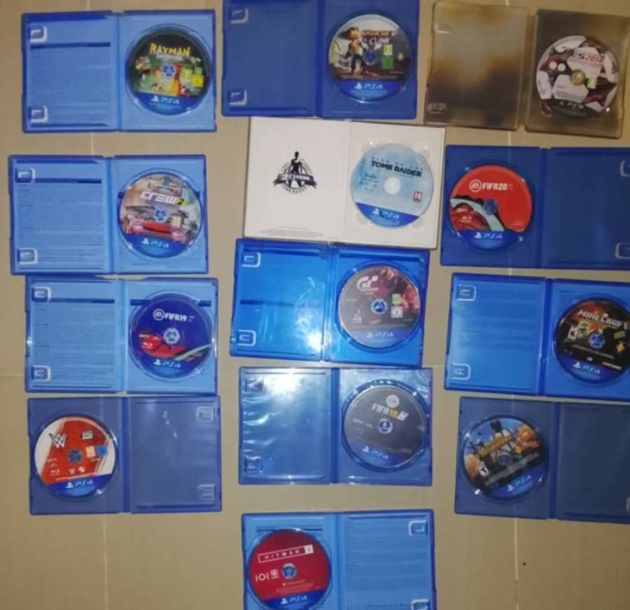 للبيع 15 لعبة بلايستيشن