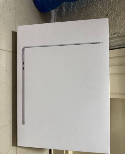 للبيع ماك بوك اير