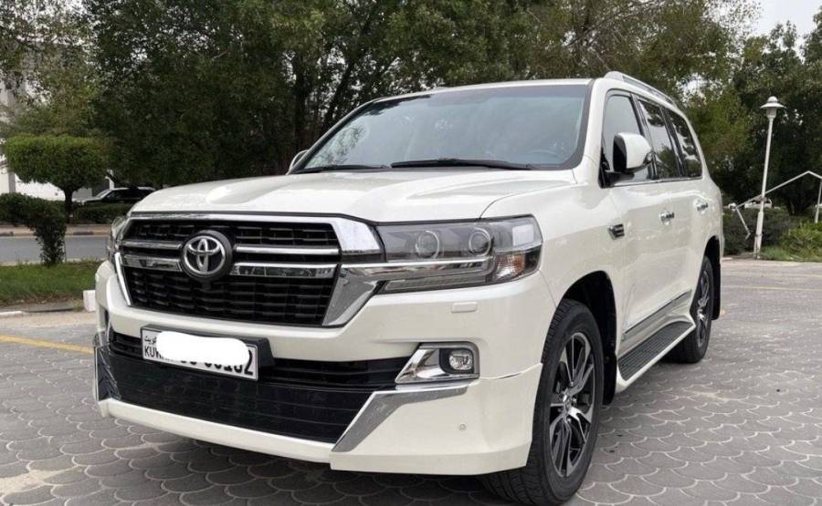 للبيع جيب تويوتا لاندكروزر GXR 2021