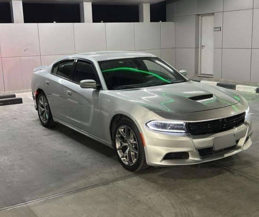 سيارة دودج تشارجر 2021 للبيع
