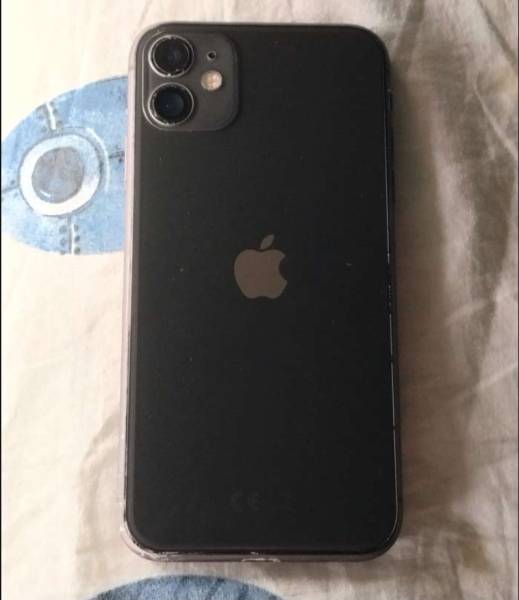 11 iphone للبيع