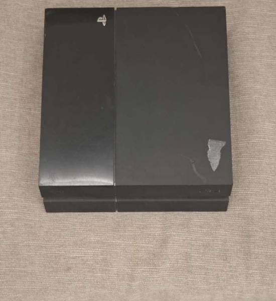 اثنين سوني فور للبيع