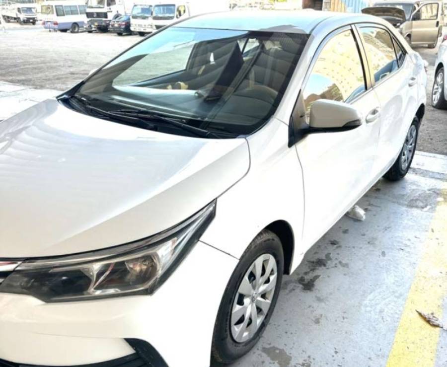 تويوتا كرولا 2019 للبيع