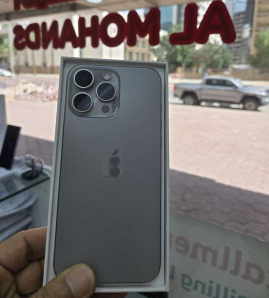 ايفون 16 بروماكس للبيع