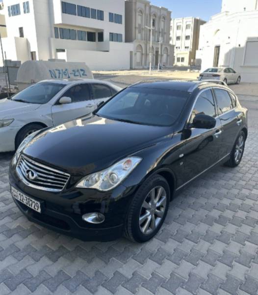 جيب انفنيتي Ex35 موديل ٢٠١٤ للبيع 