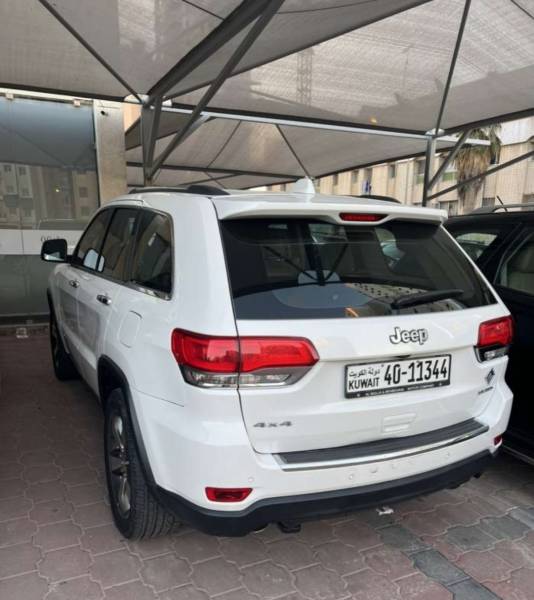 جيب جراند شيروكي ليمتد 2015