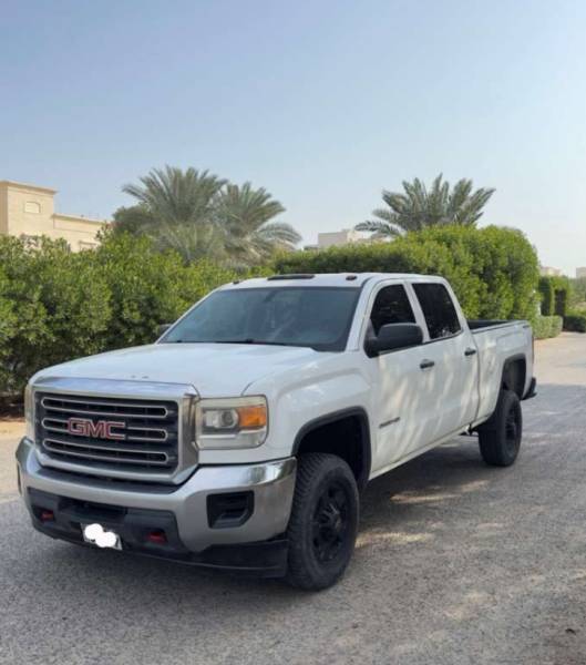جي إم سي سييرا 25000HD 2015 للبيع
