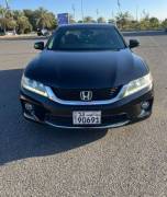 للبيع هوندا أكورد 2015