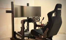 High-End Sim Racing Setup للبيع